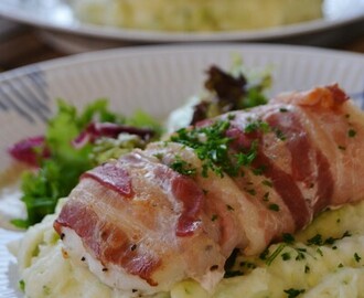 Baconlindad torsk med potatis- och broccolimos