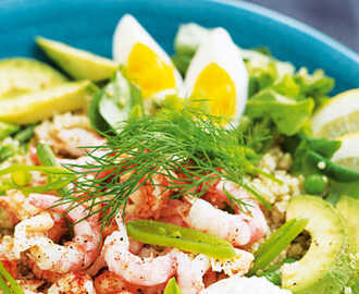 Bild: Skaldjurssallad med avokado och romsås | Recept från Köket.se