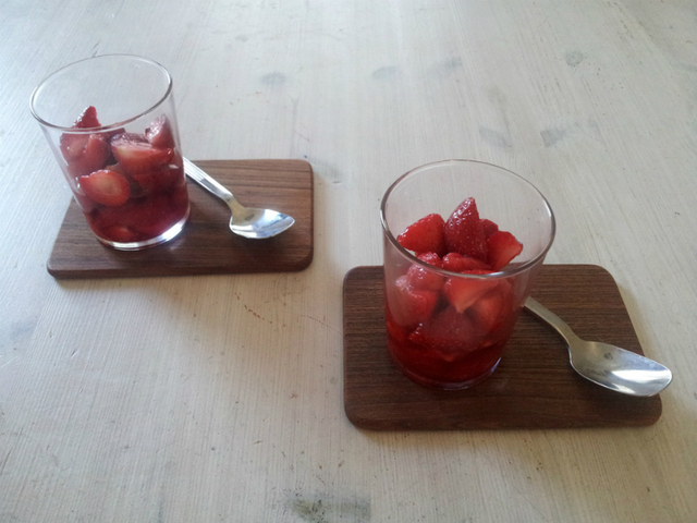 Marinerade jordgubbar i vinäger, en oväntad söt efterrätt