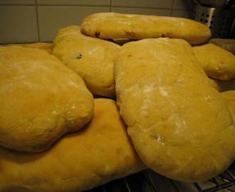 Ciabatta med soltorkadetomater