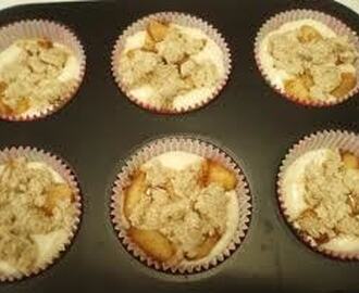 Äppelcrunch cupcakes med honung och kanelfrosting