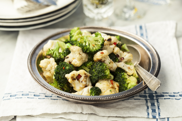 Chilistekt broccoli och blomkål