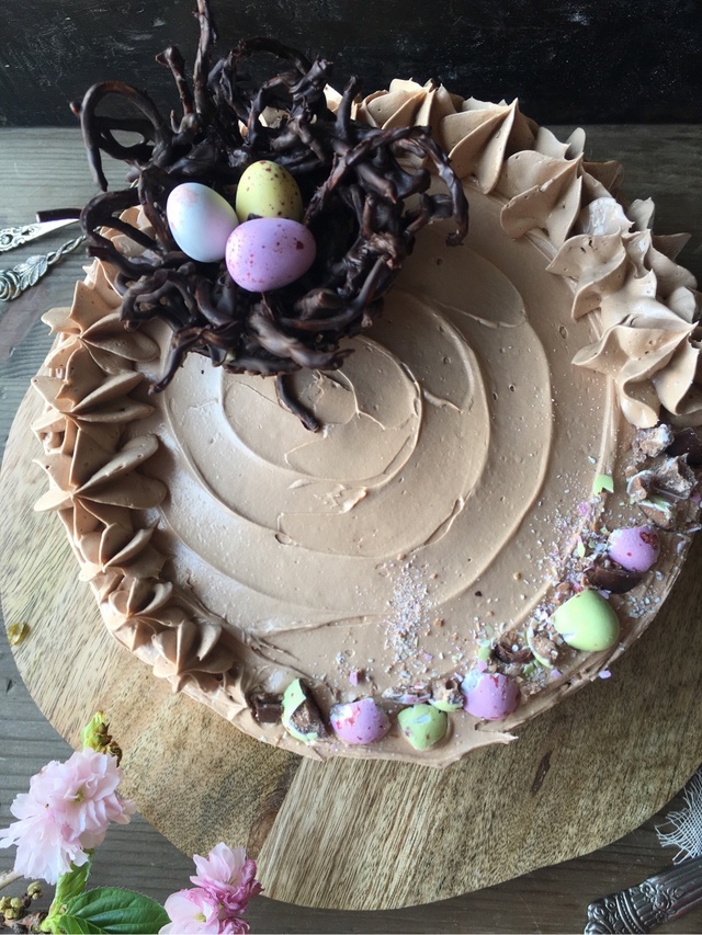 Heavently chocolate easter cake ~ Himmelsk chokladtårta till påsk