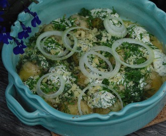 Gratinerad färskpotatis med löjrom och gräslök