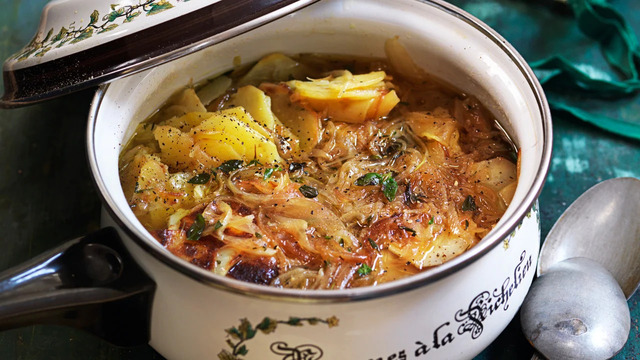 Potatis- och löksoppa - recept