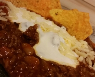 Chili con carne med vita bönor