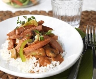 Korv Stroganoff med paprika och svamp