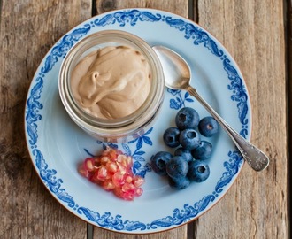 Mjölkchoklad mousse med crunch