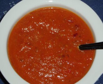 Ljuvlig tomatsås i ugn