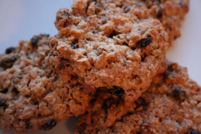 Outrageous oatmeal cookies