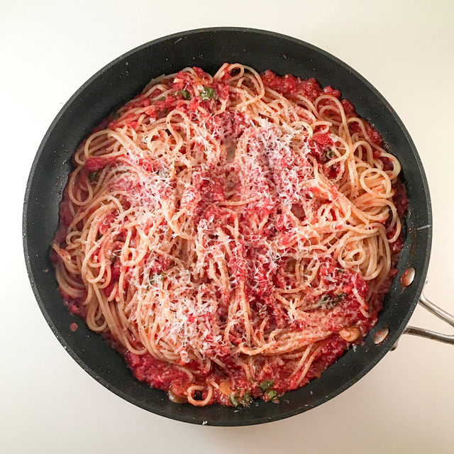 Pasta med chipotle tomatsås är recept på lättlagad middag