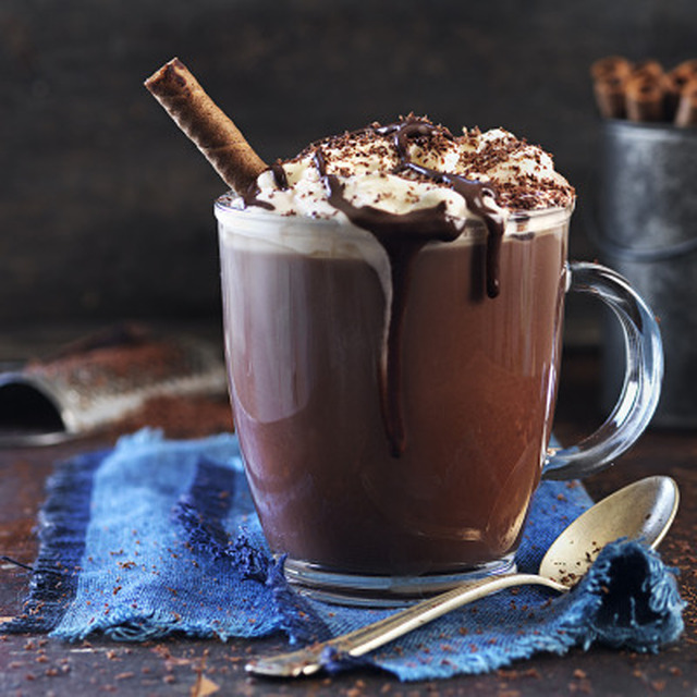 Varm choklad med likör och glass