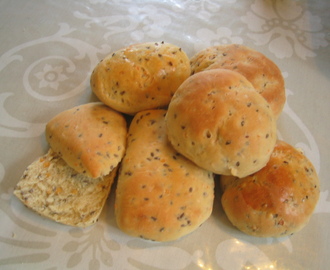 Frukostbullar med linser och linfrön