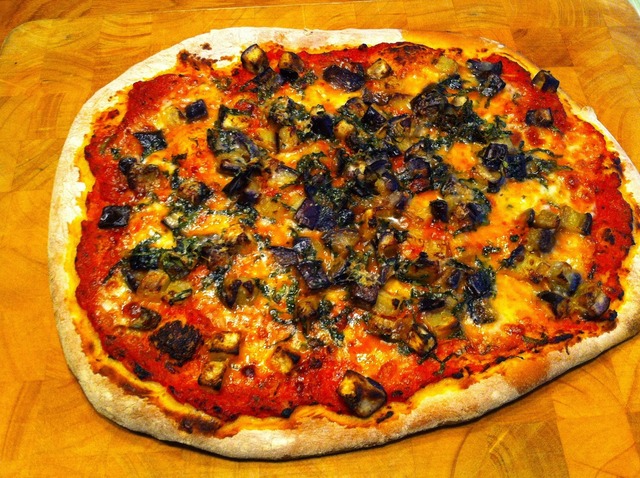 Pizza med aubergine