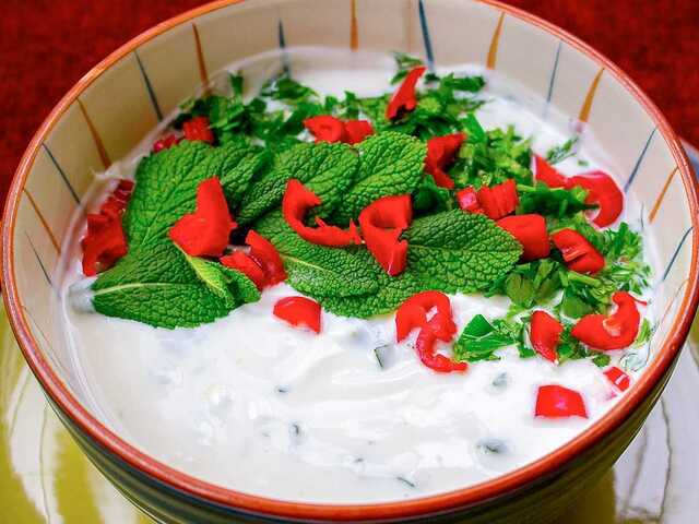 Yoghurt- och limesås