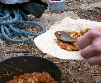 Ute mat - Chili con carne i tortillabröd