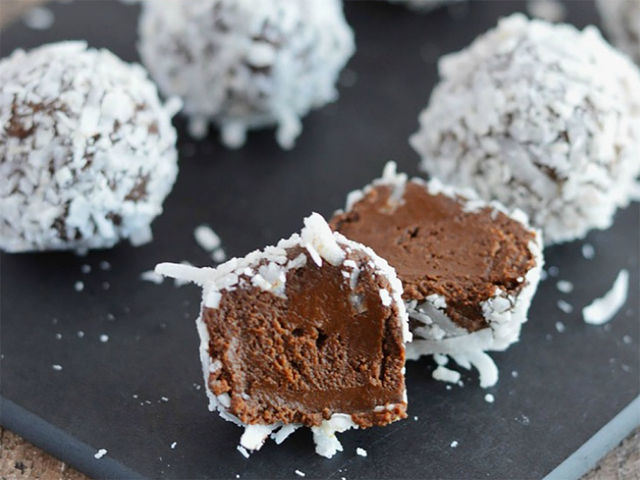 Så gör du ljuvliga chokladtryfflar – på avokado!