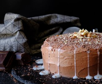 Chokladtårta med vit- och mörk choklad