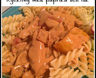 Kyckling med paprika och lök