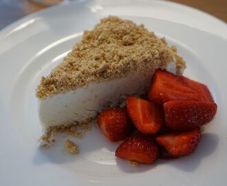 Frozen cheesecake med jordgubbar