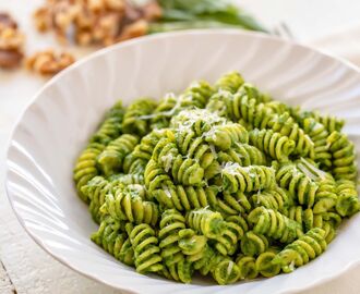 Rotini with Kale and Walnut Pesto