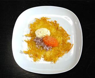 Lill-lördags tips..potatisråraka med creme fraiche, rödlök och rom 4p