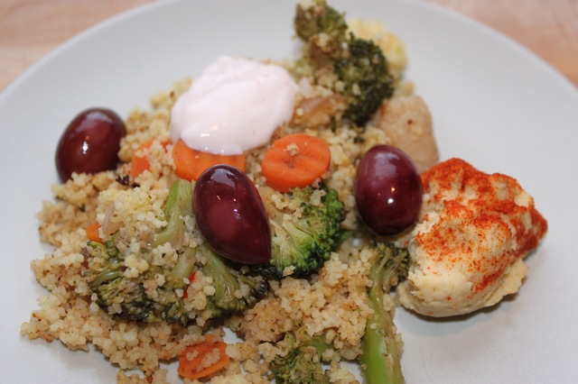 En snabb middag med couscous och stekta grönsaker