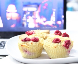 Vanilla muffins with raspberry white chocolate filling