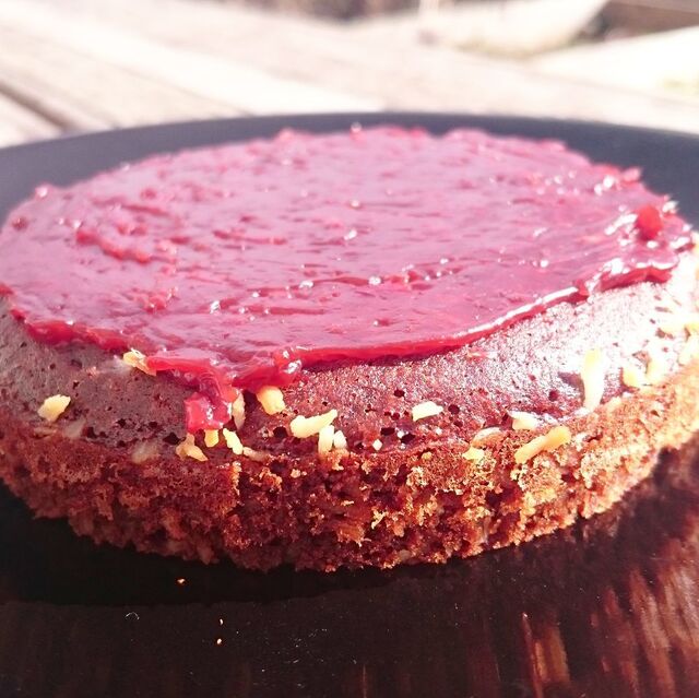 Röd kladdkaka med kaffetopping - gluten och mjölkfri