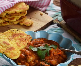 Vegetarisk pumpacurry med glutenfritt majsbröd