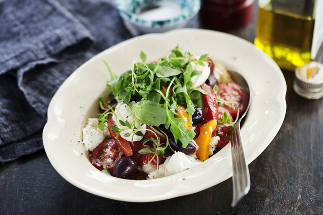 Mozzarellasallad med grillad paprika