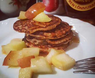 Amerikanska plättar med äpple