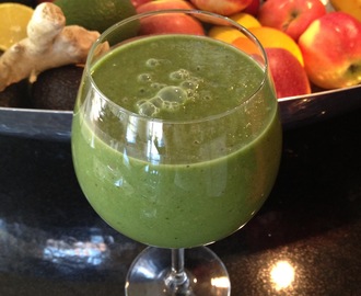 Green smoothie med power och extra allt