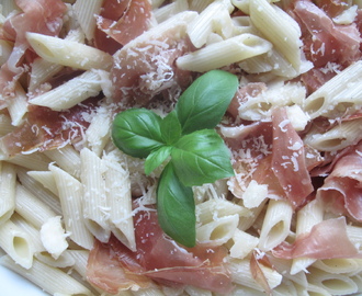 Pasta Carbonara med serrano