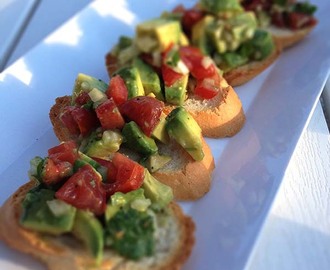 6 av 5 möjliga för bruschetta med guacamole