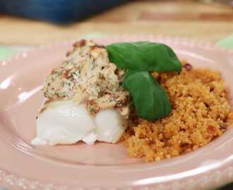 Ugnsbakad torsk med färskoströra och couscous