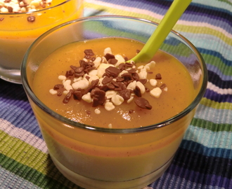 Pannacotta med mango, kokos och vit choklad