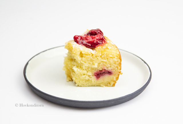 Ricotta Almond Raspberry Cake