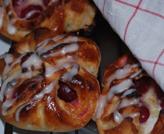 Krusbärsbullar med florsockerglasyr