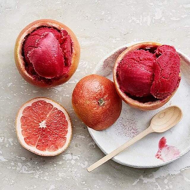 Hallon- och grapefruktsorbet