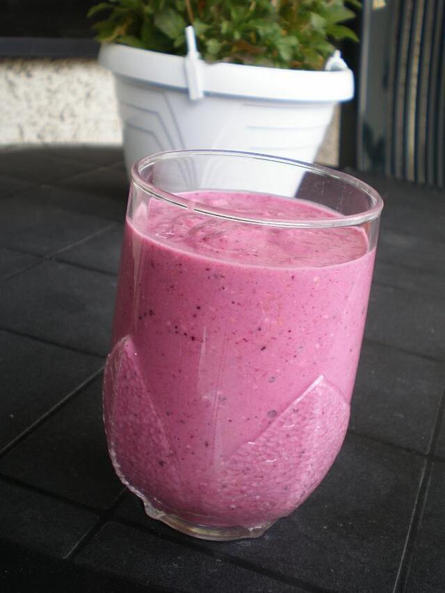 Blåbär och hallonsmoothie