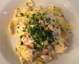 Pappardelle med lax- och räksås