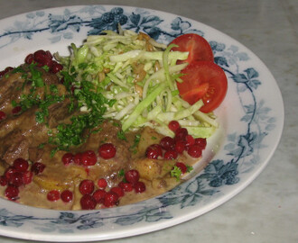 Gräddstuvad Kycklinglever med Äpple och Lök