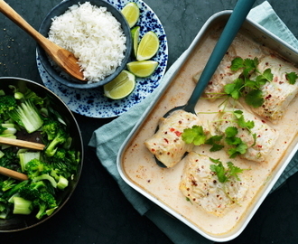 Fiskgratäng med krämig kokossås och wokade grönsaker