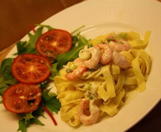 Pasta med räksås och grädde