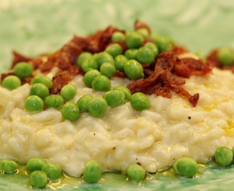 Risotto med färskost, bacon och ärtor