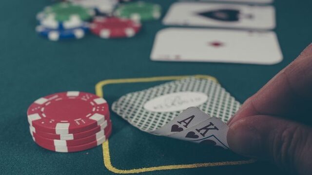 Vad är roligast, datorspel eller casinospel?