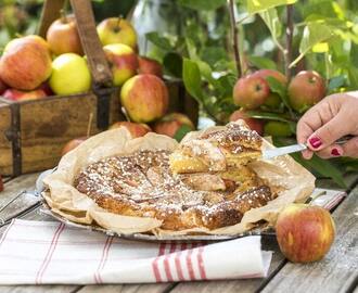 Glutenfri mandelkaka med äpple