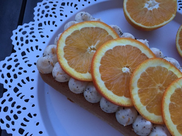Palsternackskaka med apelsin- och kardemummafrosting