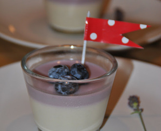 Lavendel & Blåbärspannacotta